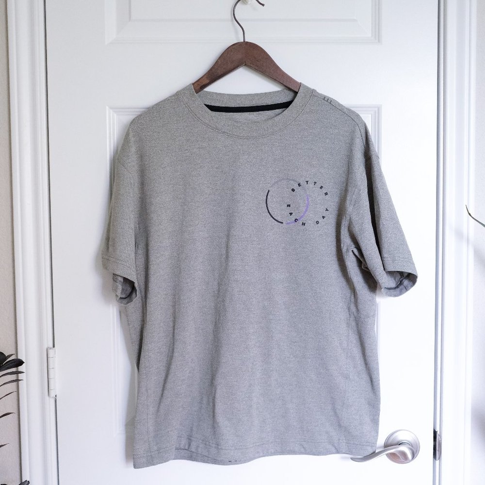 lululemon, License to Train Relaxed Short-Sleeve Shirt - Medium, Grey Graphic